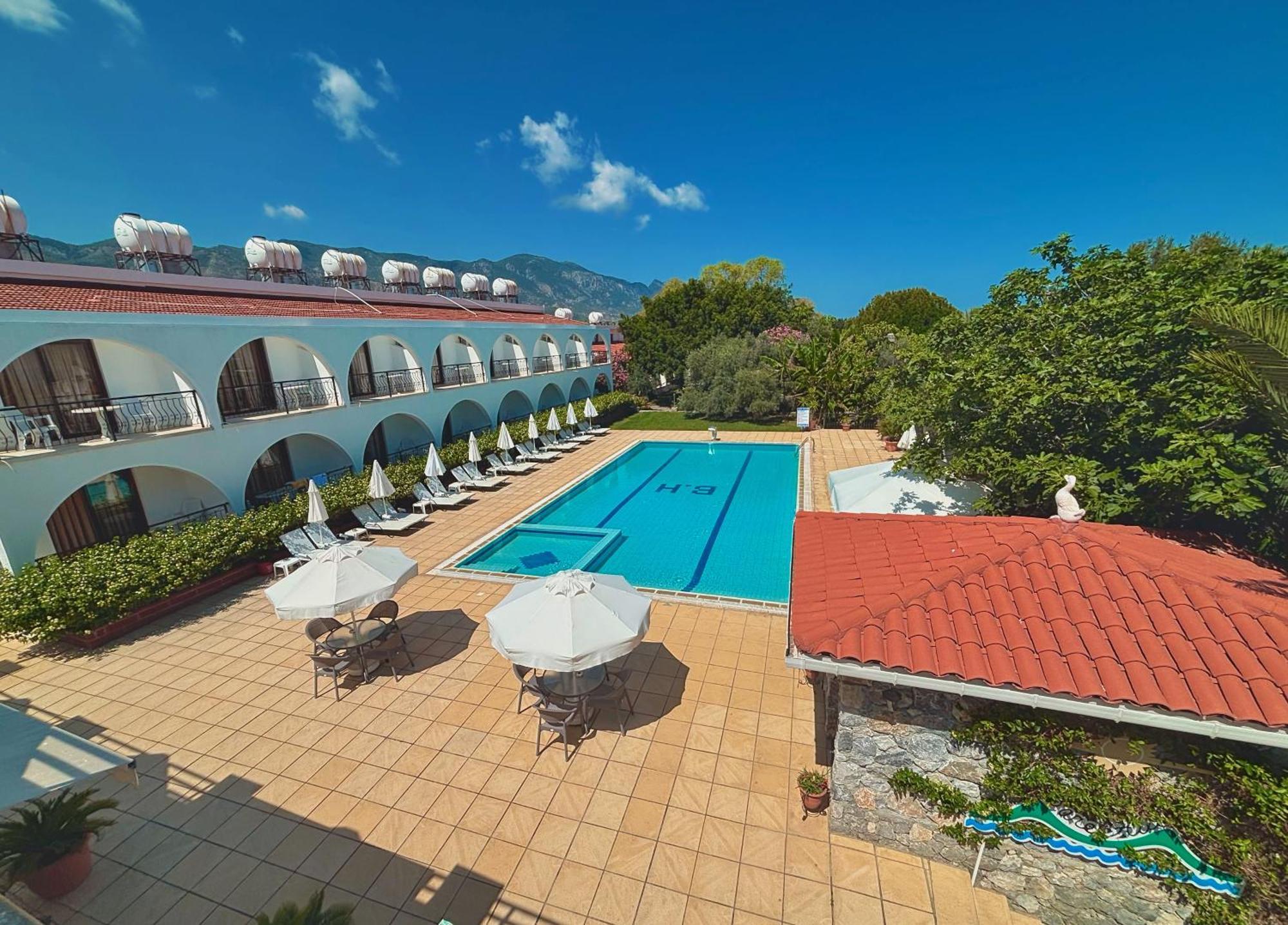Bare Hill Holiday Apartments Krini Экстерьер фото